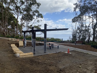 Northern BBQ shelter and park seat