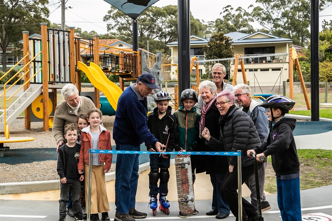 Mayor Amanda Findley unveiling the new Learn To Ride Park.