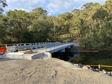 Murrays Bridge bridge complete