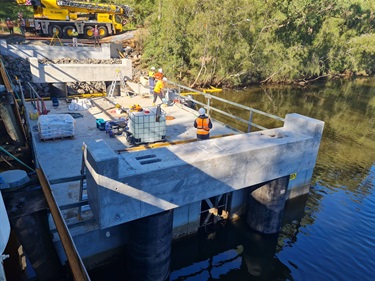 Murrays-Bridge-Headstocks-installed.jpg