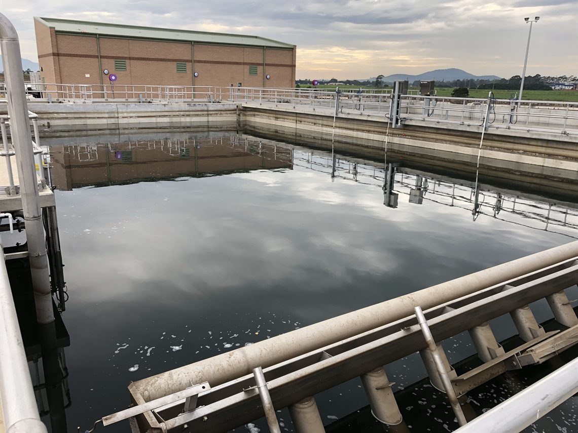 Bomaderry Bioreactor Tank.JPG