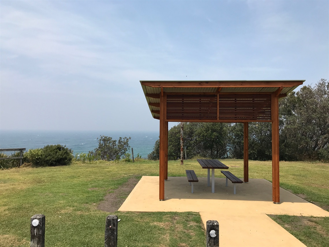 Crookhaven headland picnic shelter & seating.JPG