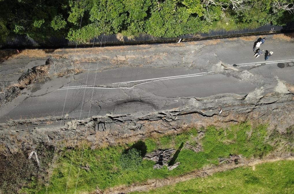 wattamolla rd - 1012 damages 5 - March 2022.jpg