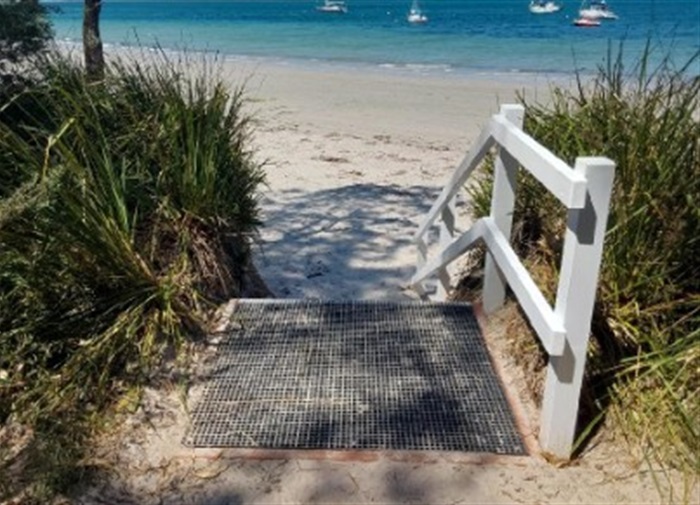 DM00647 Boorawine callala bay beach stairs.jpg